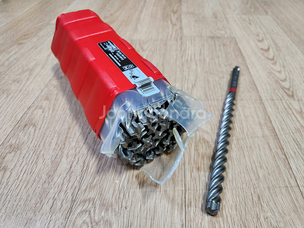 미사용 힐티 TE-CX 12/22 및 16/22 함마드릴 기리 2종 판매합니다--9