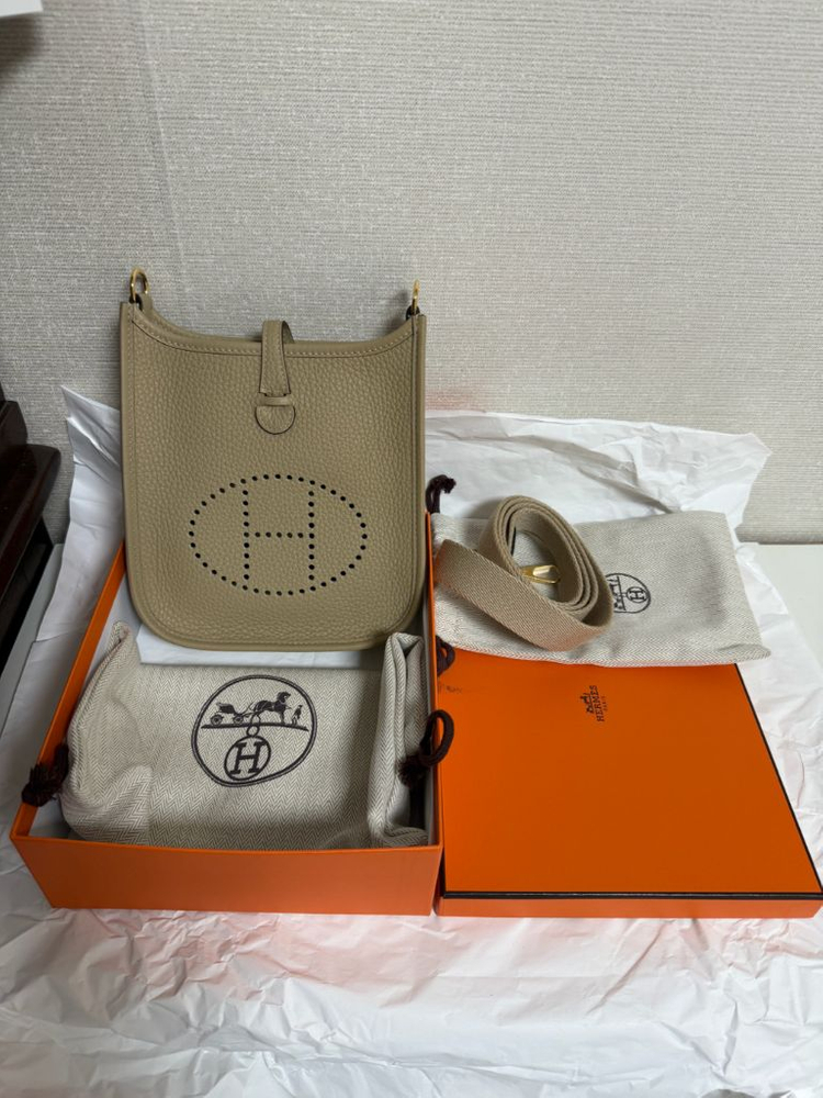 에르메스 에블린 미니 K각인 트렌치 금장 새상품 이미지