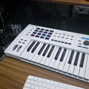 arturia keypad mk2 49