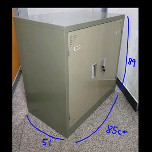 견고한 열쇠잠금 3단 철제 캐비넷 락커 수납장(대형 내부깊이-51cm)