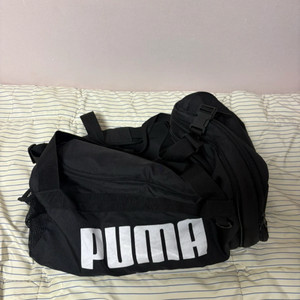 푸마 더플백