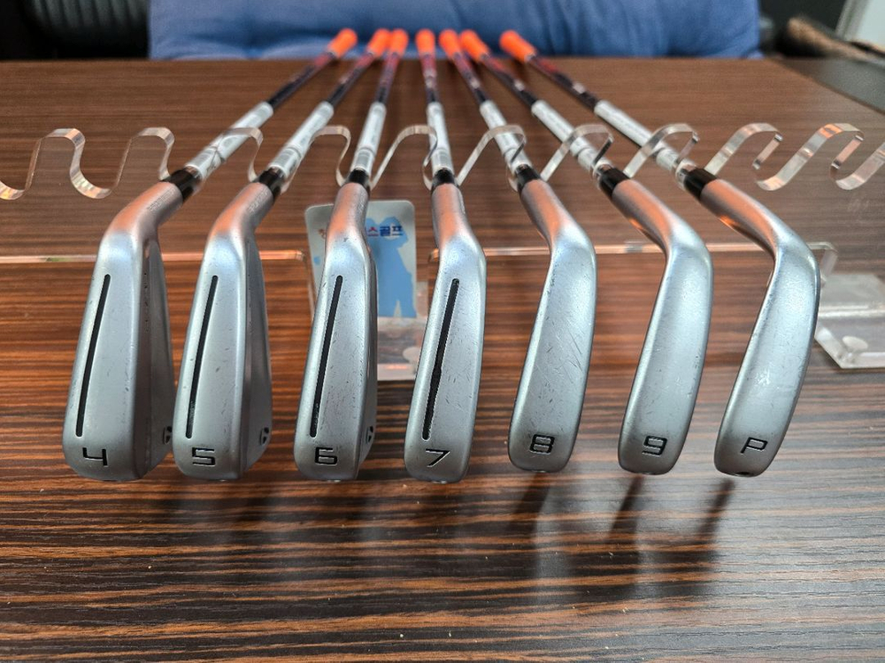 테일러메이드 P790 아이언 4-P 7아이언 세트 이미지