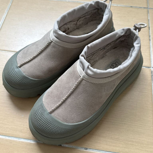 어그 하이브리드 웨더 타스만 250mm