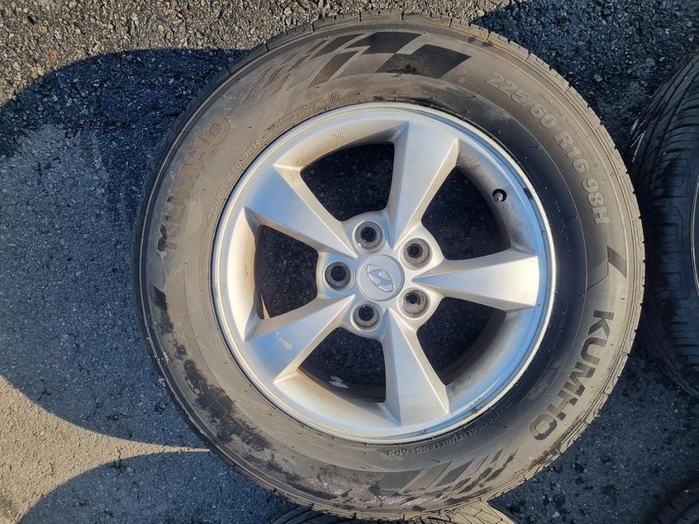 그랜저TG 16인치 2256016 중고 휠타이어 팝니다--1