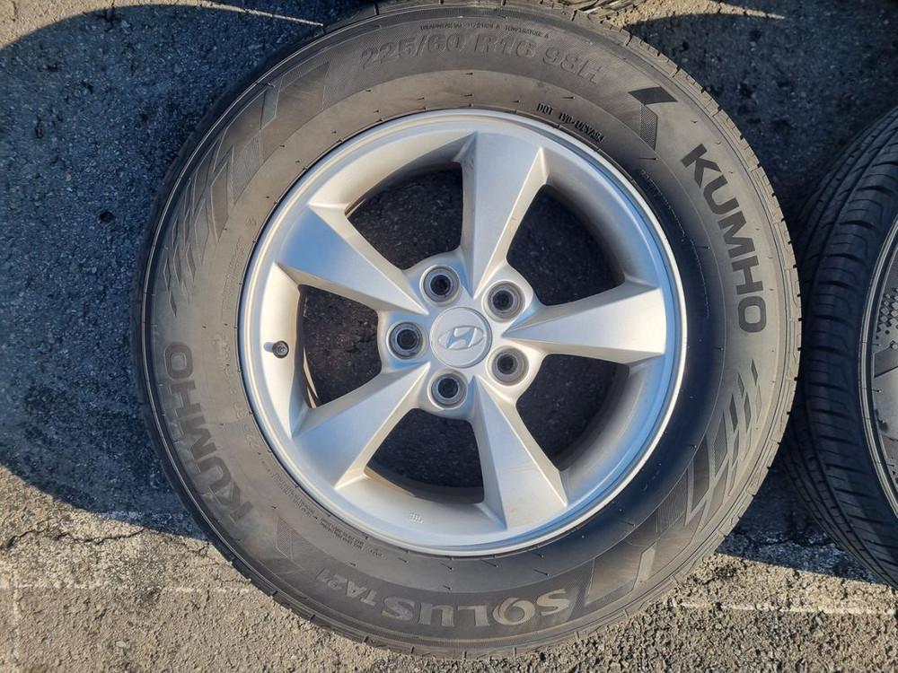 그랜저TG 16인치 2256016 중고 휠타이어 팝니다--4