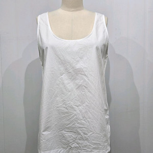 막스마라 화이트 롱 나시 슬리브리스 탑