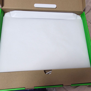 레이저 firefly v2 pro 화이트