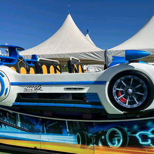 다양한 품목으로! 놀이기구 바이킹 슬라이딩카 회전그네 대여 및 중고판매 이미지