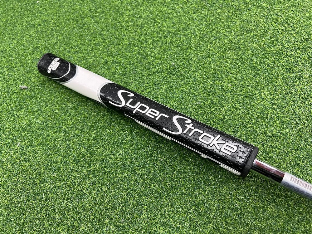 아쿠쉬네트코리아정품 스카티카메론 셀렉트 스퀘어백 34인치 퍼터 판매합니다. 이미지