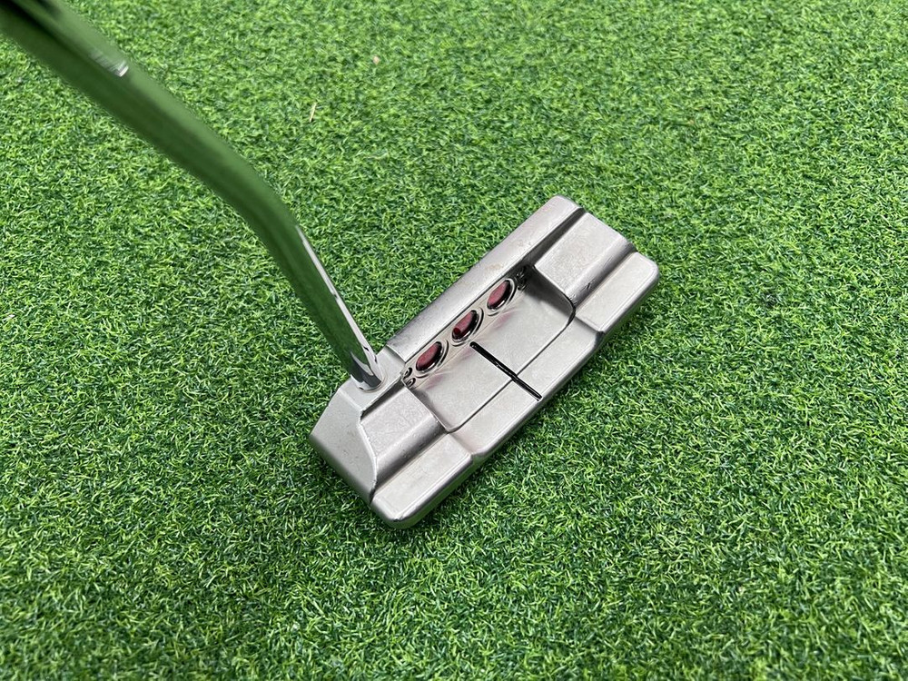 아쿠쉬네트코리아정품 스카티카메론 셀렉트 스퀘어백 34인치 퍼터 판매합니다. 이미지