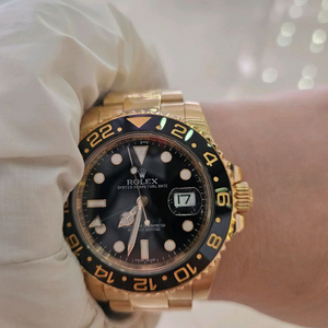 롤렉스 GMT 마스터2 흑금통 이미지