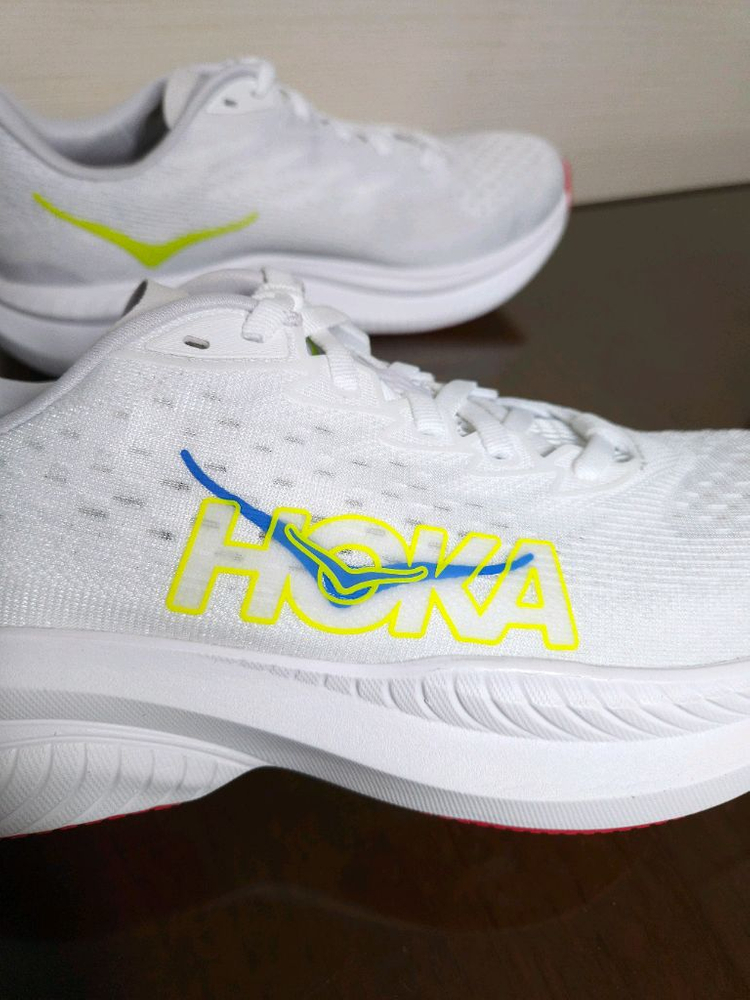(새상품) 호카 호카오네오네 마하 6 러닝화 클라우드 화이트--1