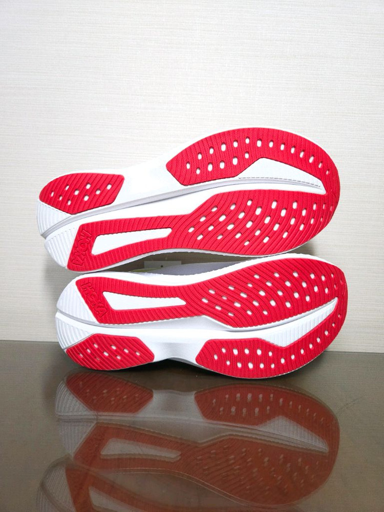 (새상품) 호카 호카오네오네 마하 6 러닝화 클라우드 화이트--7