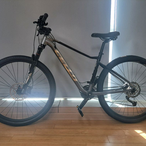 [상태 최상급] 첼로 XC SPORTS 27.5인치 M/L 사이즈 MTB 자전거 팝니다