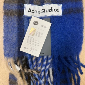 (가격조정)아크네 스튜디오 모헤어 타탄 머플러 / 일렉트릭 블루 베이지 / 착용 1회 이미지