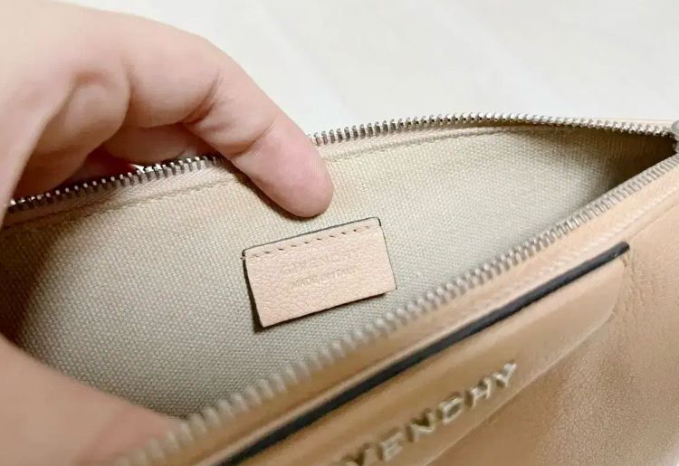 지방시 레더 클러치백 정품--4