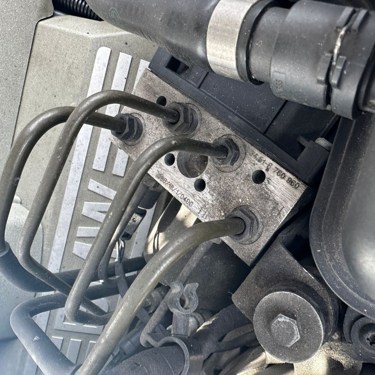 BMW 745i E65 (전기형) 2002년 n62b44a M59824 320,199km 분해 판매합니다--3