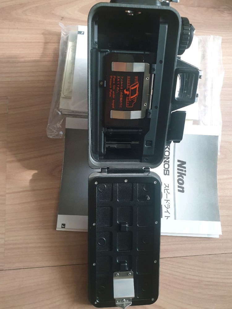 니코 수중 카메라 판매합니다--4