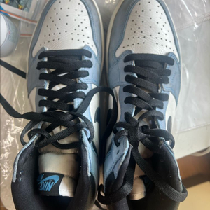 조던 1 레트로 하이 OG 유니버시티 블루