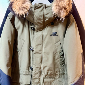 뉴발란스 카메라맨 파카 구스패딩(105) 네고문자 그만 좀 보내세요 지겨워요 족발값에 안팔아요 이미지