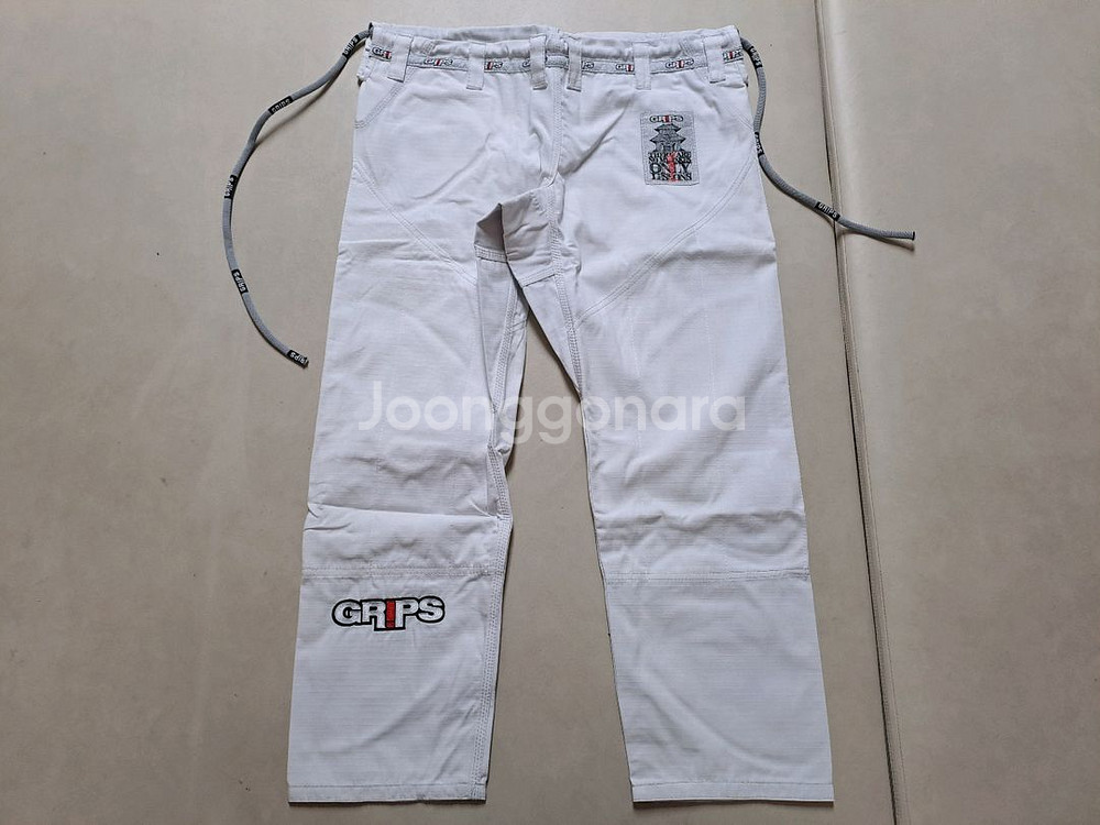 새상품) 그립스 시크릿 웨폰 2.0 화이트 주짓수 도복--3