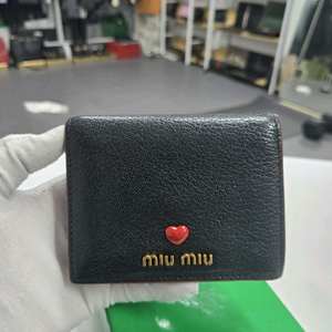 [A급컨디션] 미우미우 반지갑