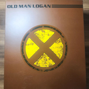 메즈코 올드맨 로건 팝니다. 1/12액션피규어