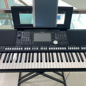 야마하 PSR-975 전자 키보드