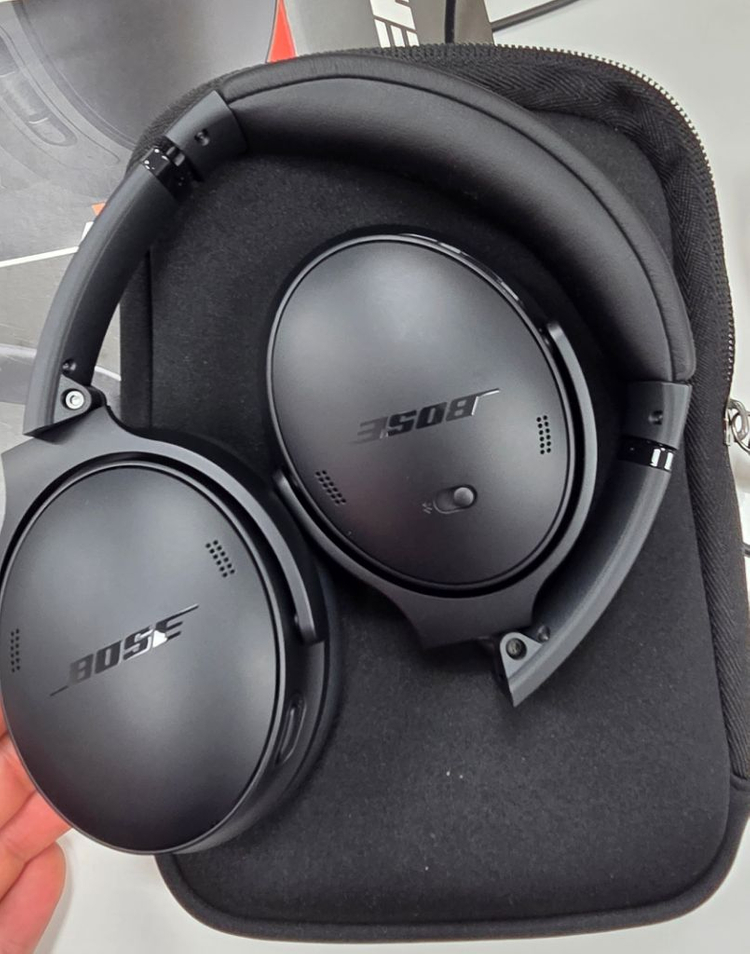 보스 노이즈 캔슬링 와이어리스 헤드폰 qc sc 블랙/부산직거래/택배가능--2