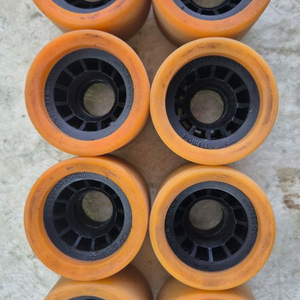 롤러스케이트휠 (프리마) 팔아요 이미지