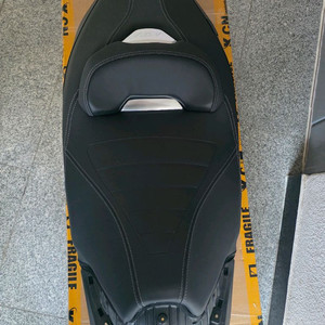 혼다 ADV350 컴포트 다운 시트 업킷 포함 하자상품