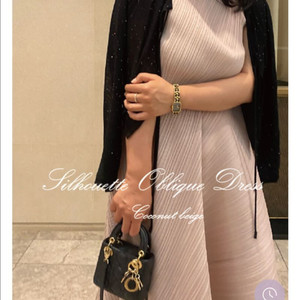 플리츠 원피스 블랙라벨 tw 플리츠 사선플리츠 드레스 새상품 코코넛베이지 / TW레터 핑크베이지 임부복 임산부원피스