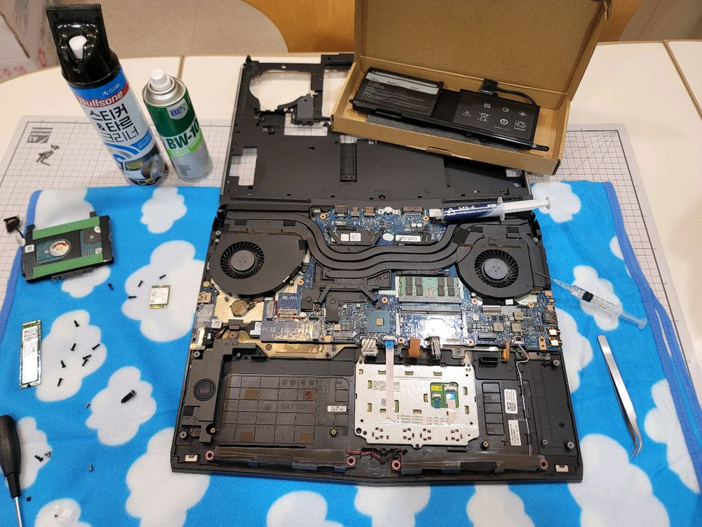 가격조정 17인치 게이밍 노트북 Alienware 17 R5 i9 토비아이 CTO 풀옵 이미지