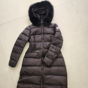 몽클레어 여성 폭스퍼 롱패딩