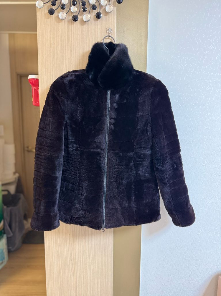 천연밍크&레빗 자켓(리버시블 아님)55사이즈 구입가120만--1