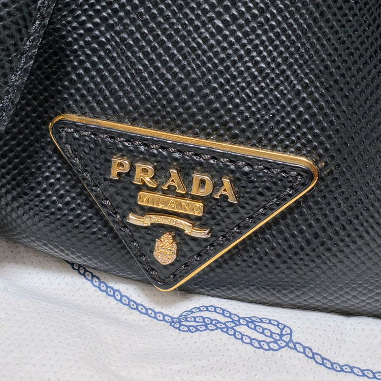 프라다 사피아노 가죽 버킷백--6