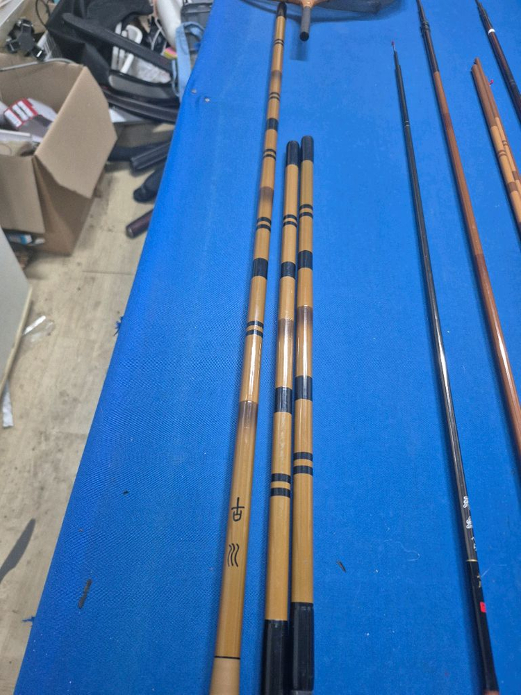 내림 중층 헤라 낚시대 6척ㅡ15척 다이와 일격 다이와 천봉검 흑일색 고천카본뜰채 내림찌세트 크램프 등 할인판매 이미지