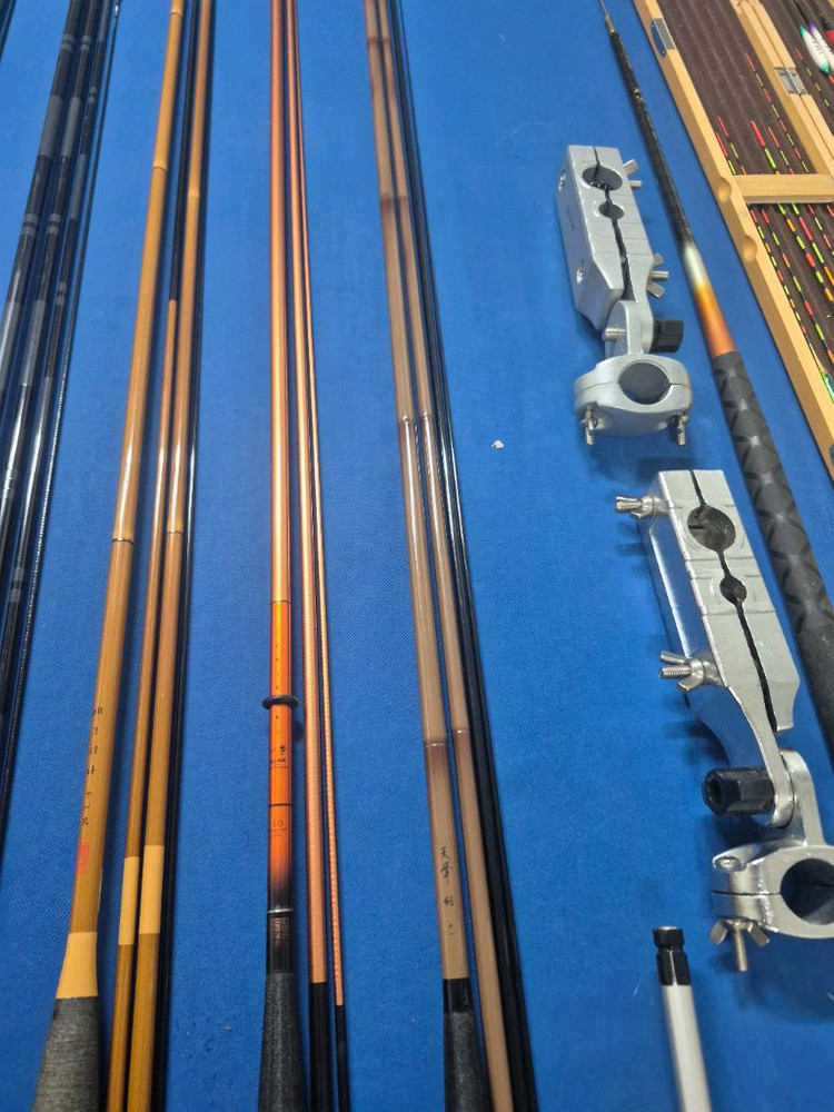 내림 중층 헤라 낚시대 6척ㅡ15척 다이와 일격 다이와 천봉검 흑일색 고천카본뜰채 내림찌세트 크램프 등 할인판매 이미지