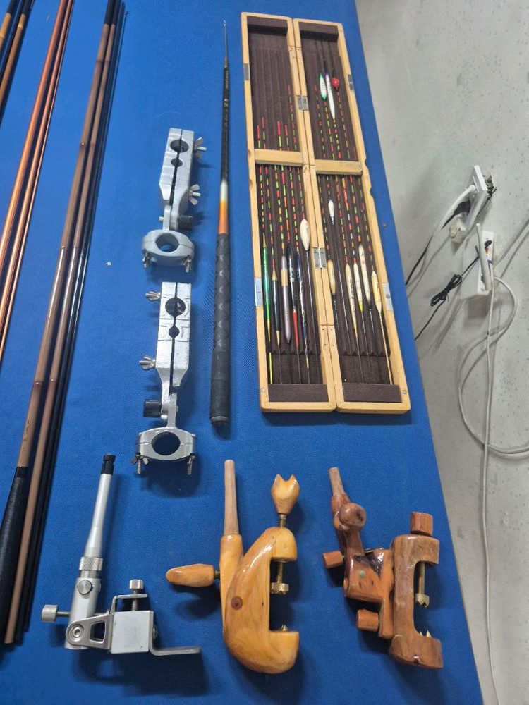 내림 중층 헤라 낚시대 6척ㅡ15척 다이와 일격 다이와 천봉검 흑일색 고천카본뜰채 내림찌세트 크램프 등 할인판매 이미지