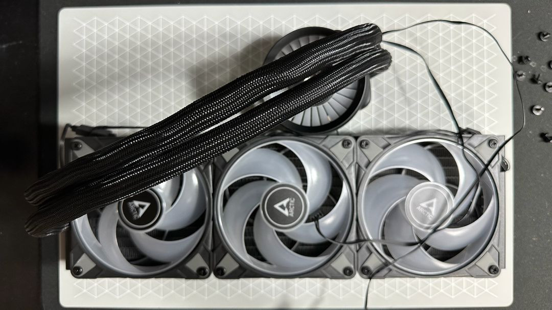 ARCTIC Liquid Freezer III 360 A-RGB--3