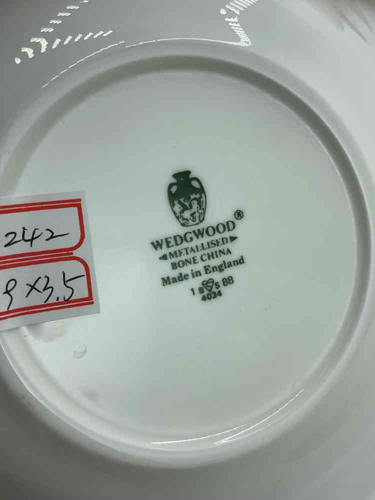 영국 웨지우드 메탈라이즈드 파스텔플로럴 습보울.242--6