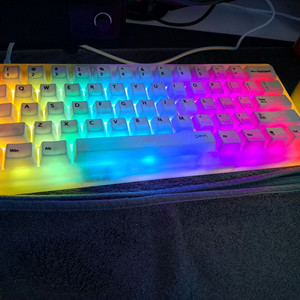 베놈 RGB 래피드 트리거 저소음 키보드