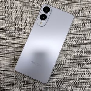 (신폰급) 갤럭시 S25엣지 256G 아이스블루 25년 7월개통 초SSS급 선물용추천 83만팝니다@