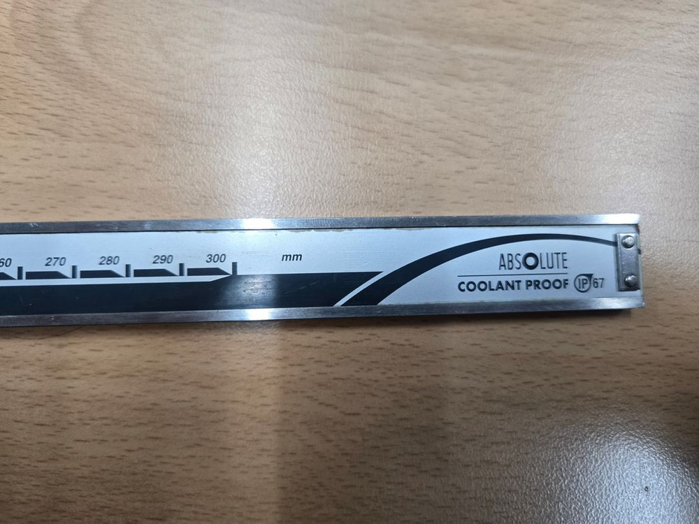 미스토요 중고 디지털 버니어 방수 300mm 니브+표준 죠 캘리퍼스 판매합니다.--1