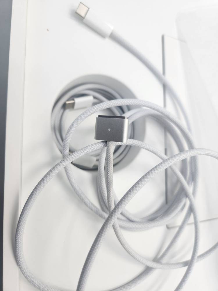 Apple 2024 맥북 에어 13 M3실버 · M3 8코어 · 10코어 GPU · 8GB · 512GB 이미지