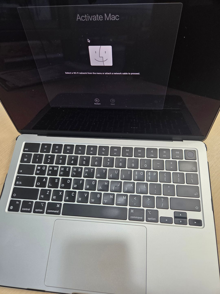 Apple 2024 맥북 에어 13 M3실버 · M3 8코어 · 10코어 GPU · 8GB · 512GB 이미지