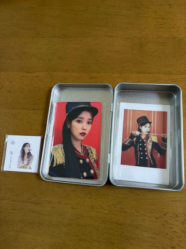 아이유 골든 아워 콘서트 포토카드, 포스터 일괄 - 안심되는 중고거래