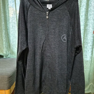 아르마니 꼴레지오니 울실크 집업 가디건 니트 알마니 L사이즈