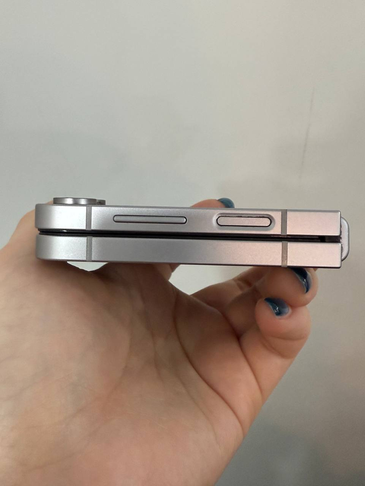 무잔상)갤럭시Z플립6 실버 256GB 이미지