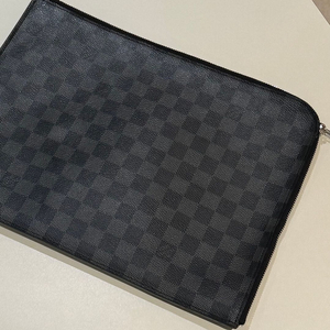 정품 루이비통 다미에 그라파이트 클러치백 이미지